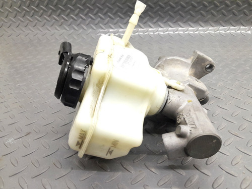 Bomba De Frenos Vw Jetta Mk6 2.5 Aut 2011-2018 Detalle (Usado)