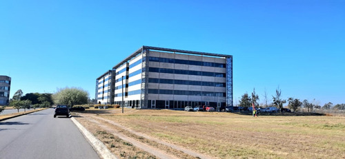 Vendo/alquilo Oficina En Parque Empresarial Aeropuerto