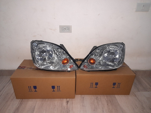 Faros De Ford Fiesta Power 2004 2005 2006 2007