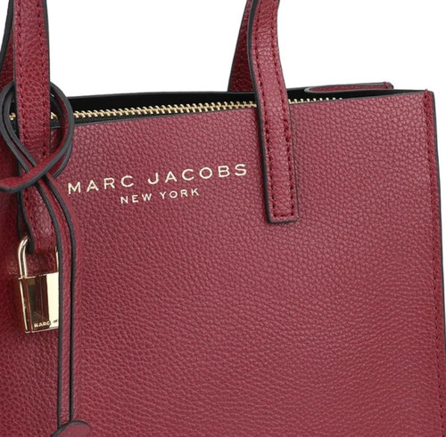 Marc Jacobs Mmini Grind Pomegranate Con Herrajes Dorados, Bo