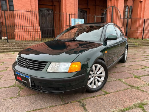 Volkswagen Passat 2.0 I