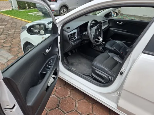 Kia Rio 1.6 Lx Sedan Mt