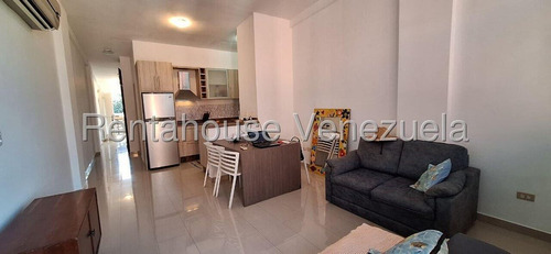 Mls #25-14787 En Puerto Encantado!!!