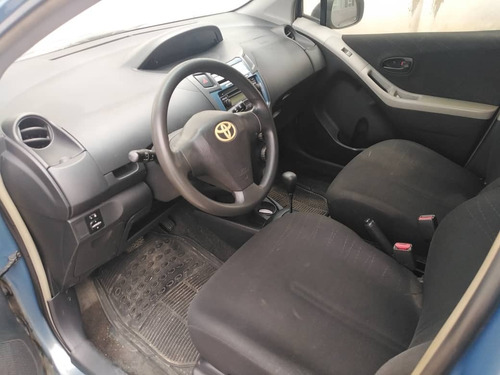 Imagen 8 de 13 de Toyota Yaris Automatico