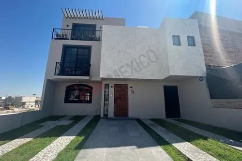 Venta Casa Dentro De Privada En La Vista Residencial Querétaro