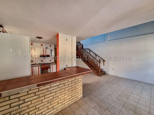 Imagen 18 de 30 de °|° Spacheco + Casas En Alquiler En Nueva Segovia Barquisimeto Lara, ##, 0424-5197639 + Cod + 23-18479 $ 400 3 Dormitorios 2 Baños 400 M²