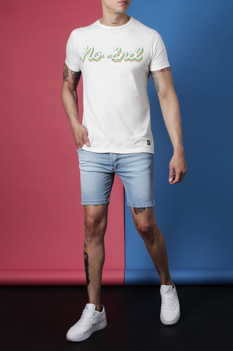 Imagen 3 de 4 de Remera Estampada 3d No End Hombre 37272