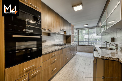 Departamento Amplio En Arriendo De 4 Dorm. En Las Condes
