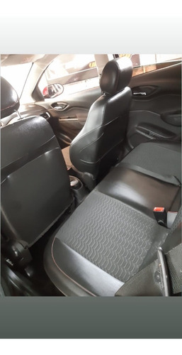 Imagen 4 de 11 de Chevrolet Onix