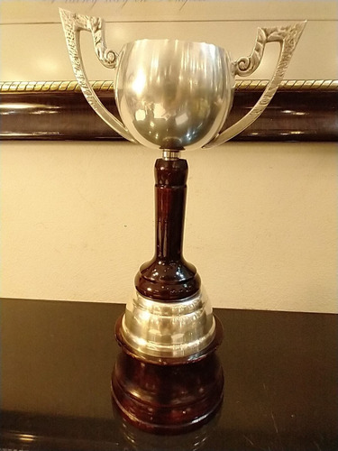 Antigua Copa Trofeo Bañado En Plata Base De Madera