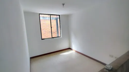 Vendo Hermosa Casa En El Conjunto Modelia En Dosquebradas, 135 Metros2