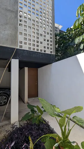 Casa De Estilo Único En Cholul Y Sin Entrar Al Pueblo