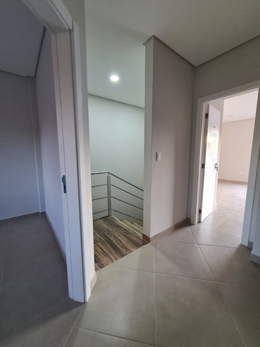 Imagen 2 de 15 de Dúplex En Mariano Roque Alonso Paraguay De 3 Dormitorios 1 Suite Con Parrilla Pisos De Porcelanato