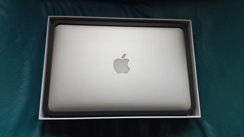 Macbook Air 11 Modelo 2015 Excelente Estado I5
