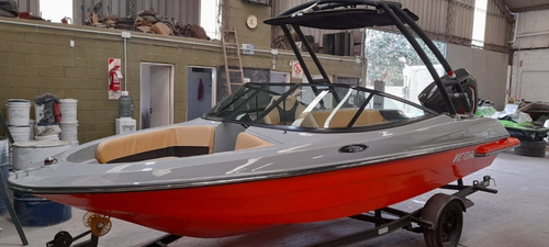 Imagen 4 de 11 de Lancha Victoria Open Wake Evinrude 150 Hp Linea 2022 Full