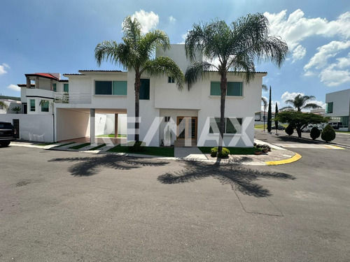 Casa En Venta En Claustros De Satiago