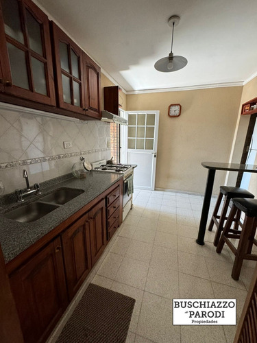 Venta Casa 5 Ambientes Dos Plantas Con Piscina / En Exaltación De La Cruz