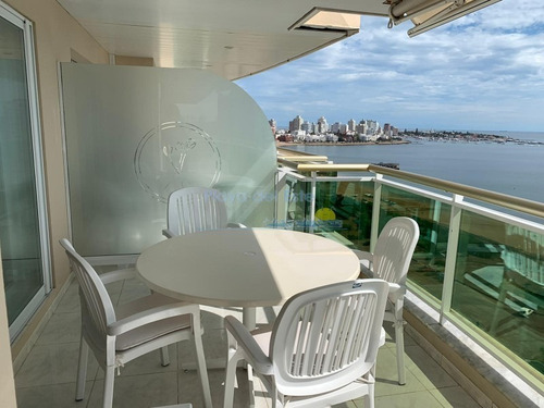 Coral Tower- Ref: 8427