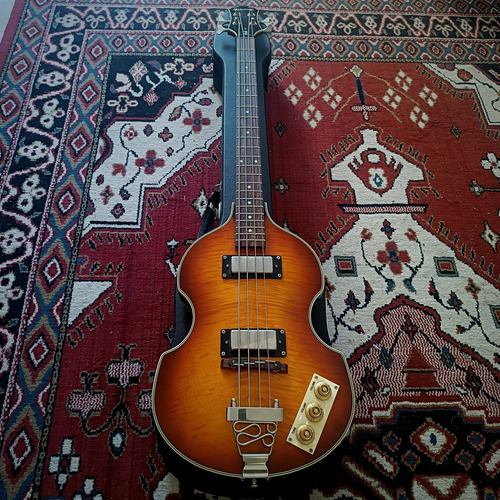 Bajo Electrico Epiphone Viola Bass ( Hofner, Ibanez, Squier) Diestro Amarillo Barnizado 4 (Usado)