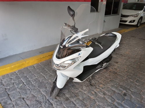 Imagen 1 de 8 de Honda Scooter Pcx 150 2017