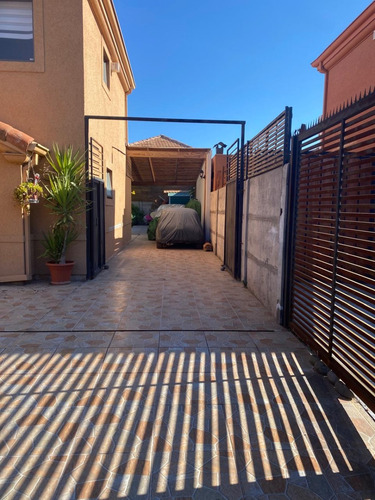 Linda Casa Familiar En El Corazón De Parque Brisas Norte