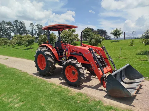 Tractor Kubota M7040
