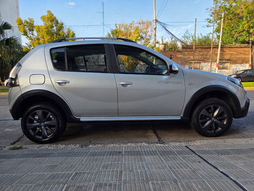 Renault Sandero Stepway 1.6 Confort 105cv
