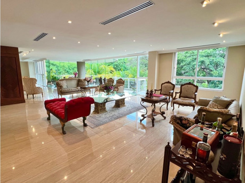 En Venta Lujoso Apartamento En Sebucán. Sucre - Caracas