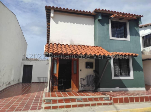 Casa En Venta En Villa Roca, Cabudare Lara/*/ Cesar Bullones Vende/*/