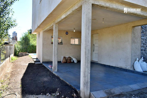 Casa Más Terreno Para Departamentos O Locales.