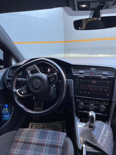 Imagen 7 de 8 de Volkswagen Golf 2018 2.0 Gti Tsi App Connect