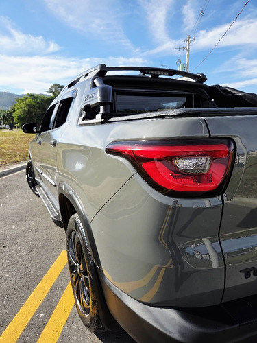 Fiat Toro 1.3 Volcano 16V Turbo Flex 4X2 Aut. 4P