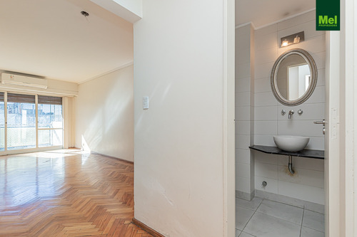 Excelente 3 Ambientes Con Dependencia Y Balcon Al Frente