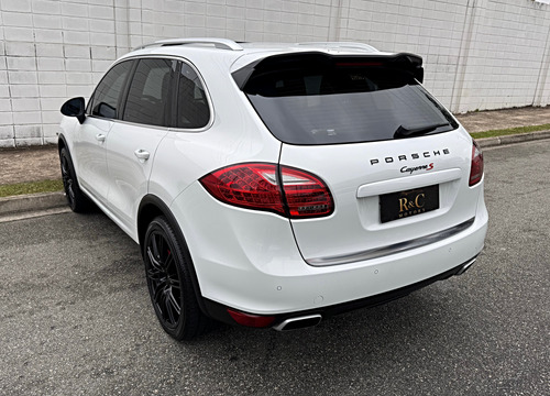 Porsche Cayenne 4.8 V8 S 5p