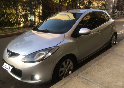 Mazda 2 2010