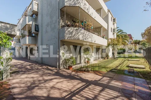 Vende- Departamento Muy Luminoso, Sin Ascensor