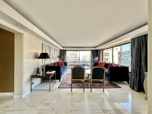Remodelado: Barrio El Golf / Isidora Goyenechea