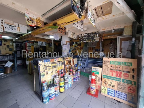 Atención Emprendedores Y Empresarios. Llega Al Mercado Este Excelente Local Comercial, Adaptable A Cualquier Ramo Y Con Una Envidiable Ubicación, Céntrica Y En Una De Las Avenidas Más Conocidas De La