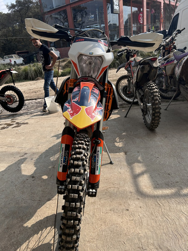 Escape Fmc, Nuevos Stickers
