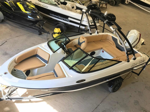 Imagen 9 de 17 de Victoria Open Wake 2022