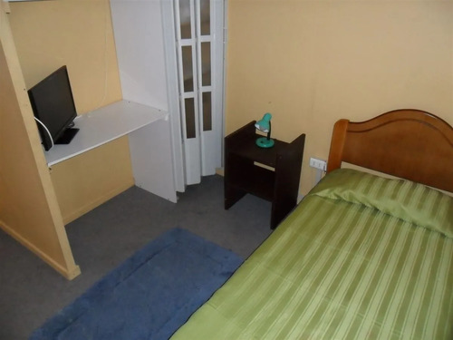 Venta Hostal, Reloj De Flores, Metro, Alvares, Viña Del Mar