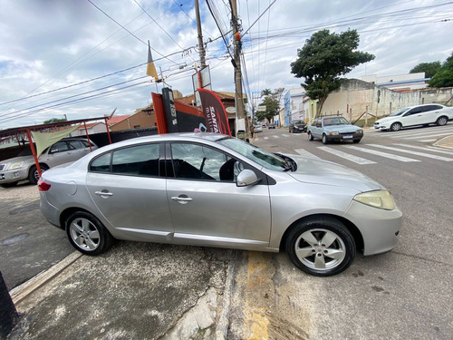 Renault Fluence 2.0 Dynamique X-tronic Hi-flex 4p
