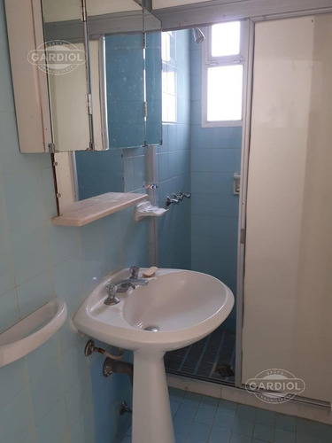 Imagen 11 de 23 de Apartamento 2 Dormitorios En Playa Mansa Primera Linea. Punta Del Este.