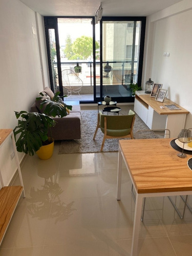 Venta Depto 1 Dormitorio Con Balcon Corrido Al Frente - A Estrenar