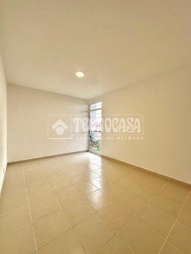 Venta Departamentos Altillo Universidad T-df0127-0188