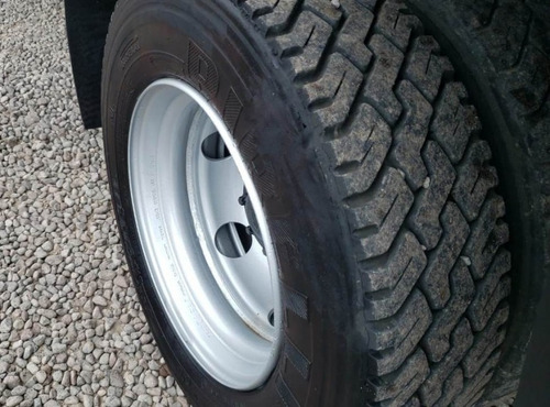 Imagem 12 de 15 de Mercedes Benz 715 - Baú 5.40m