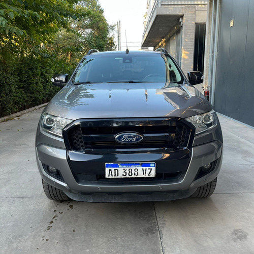 Imagen 6 de 20 de Ford Ranger Black Edition Cabina Doble 4x4 Diesel At