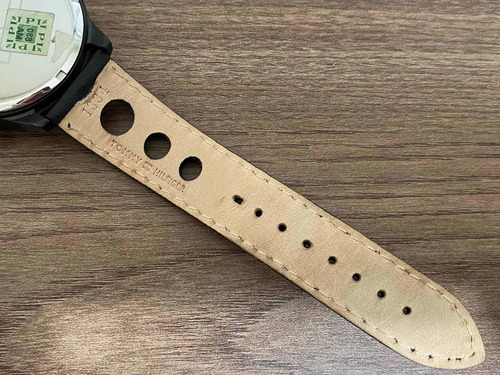 Tommy Hilfiger Tri-calendário Quartz Leia O Anúncio 01842