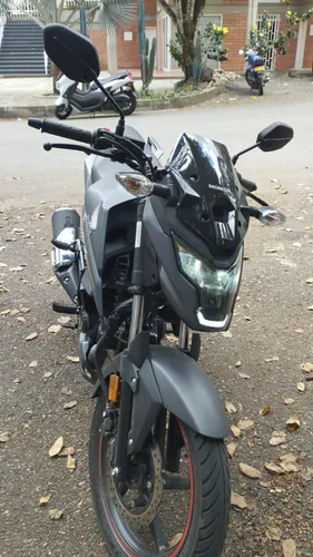 Moto Casi Nueva Comprada En Febrero 2025