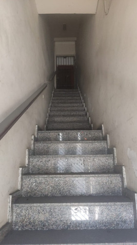 Predio Comercial E Residencial